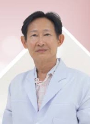 Dr. Patcharasak Klaisarapongsakul - Specialist in Comestic surgery and special plastic surgery 